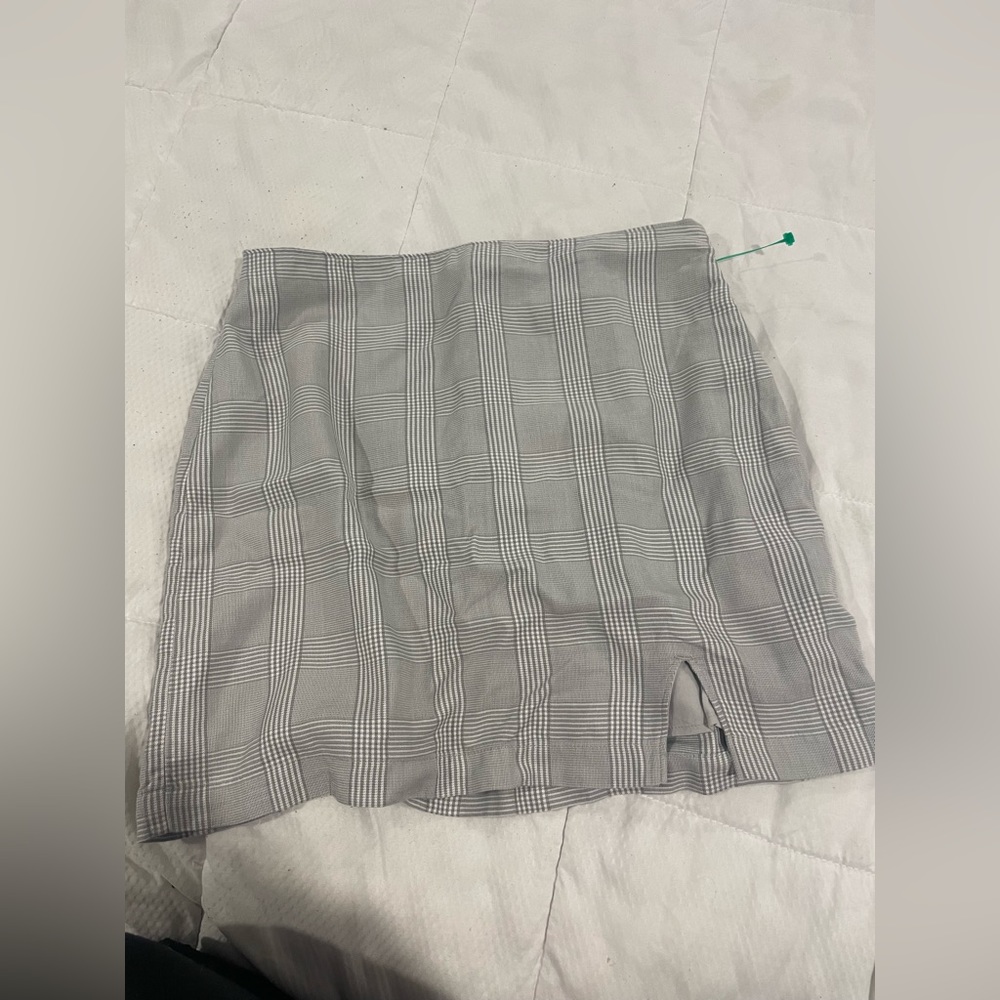 grey abercrombie & fitch skirt
